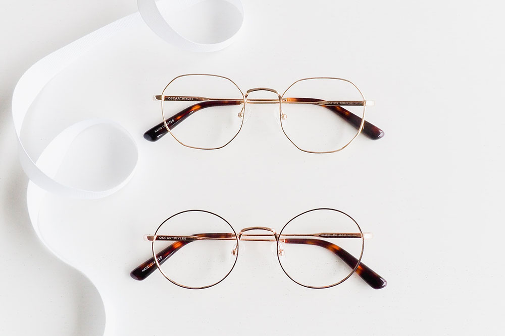 Metal glasses frame.